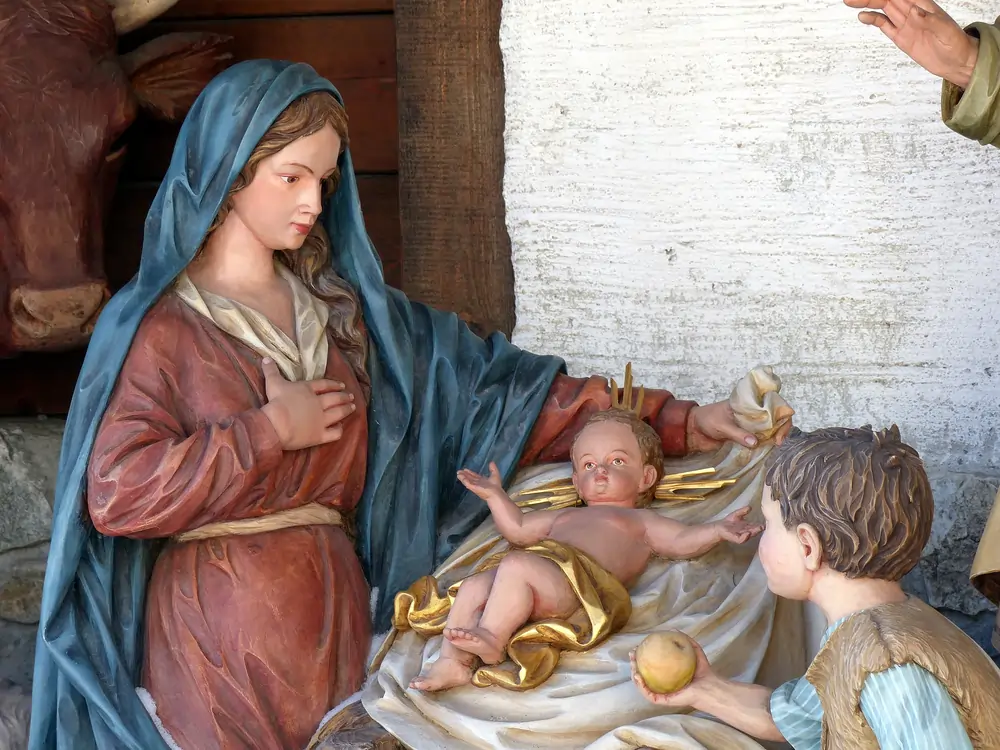 Building and Setting Up Your Nativity Scene