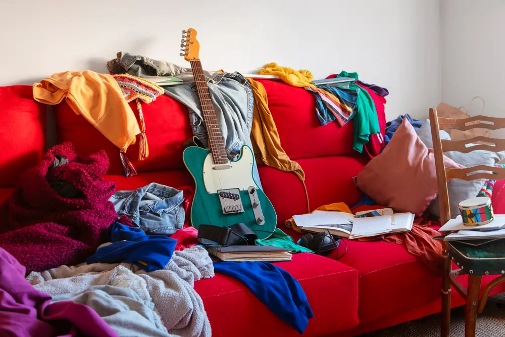 How to Mentally Prepare for Decluttering as a Hoarder