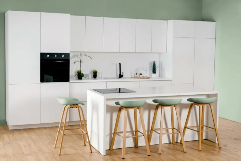 white modern kitchens