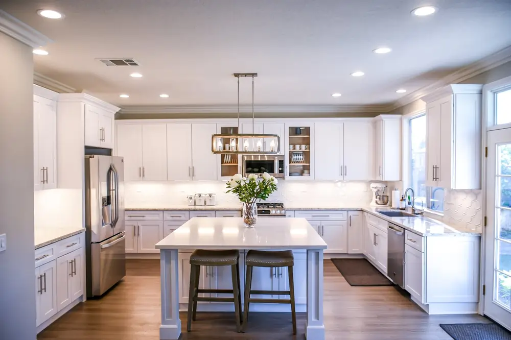 kitchen design and dining area